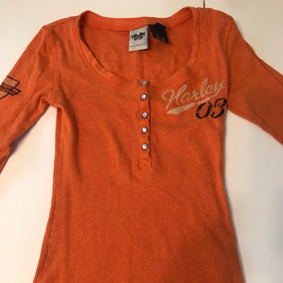 Harley Davidson long sleeve ribbed shirt, gently used in great condition - Picture 2 of 4